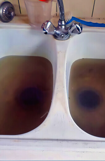 https://blockeddrainsclaremont.com.au/uploads/2025/07/blocked-sink-34341.jpg