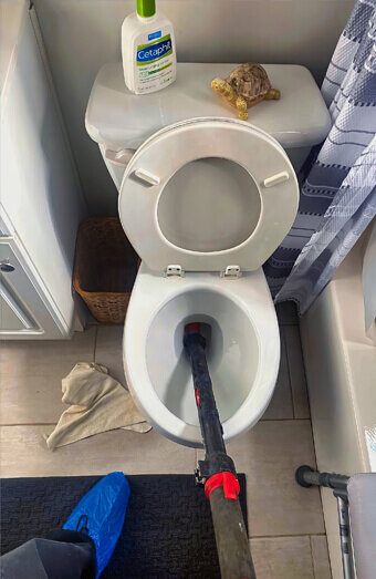 https://blockeddrainsclaremont.com.au/uploads/2025/07/blocked-toilet-54169.jpg
