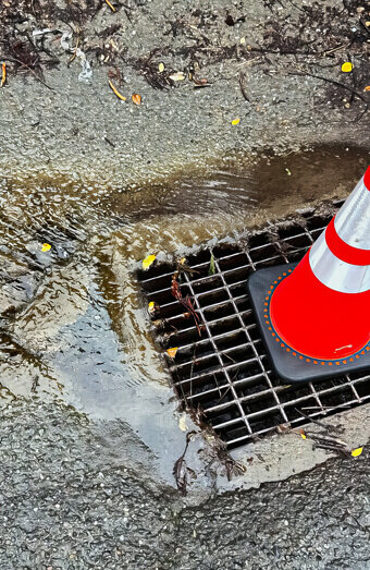 https://blockeddrainsclaremont.com.au/uploads/2025/07/stormwater-drains-60987.jpg
